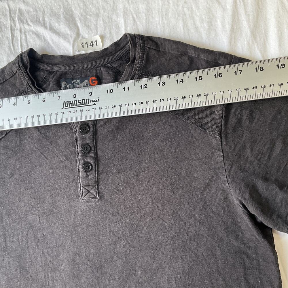Guess Men Shirt M Dark Gray Cross Embroidery Patch Button Short Sleeve Henley - Picture 3 of 9